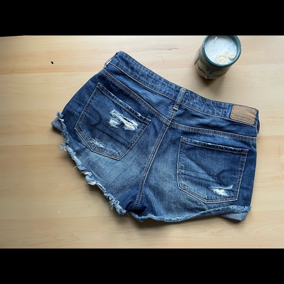 SOLD: AE Tomgirl Shortie Jean Shorts - Picture 2 of 9